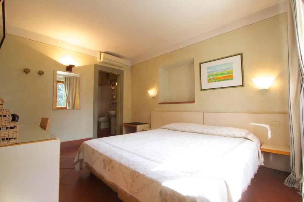 Hotel La Bussola Da Gino Quarrata Habitación foto
